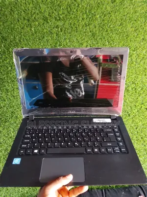 Laptop Acer Aspire E5-575 4GB Intel Core i3 SSD 128GB