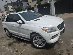 Mercedes-Benz M Class ML350 4dr SUV (3.5L 6cyl 7A) 2015 White