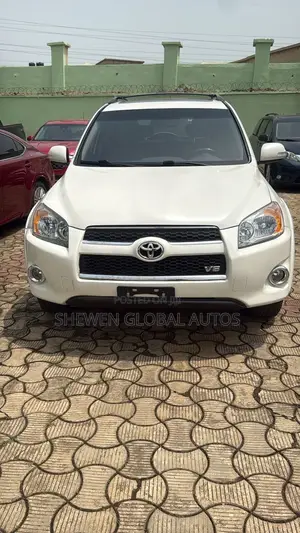 Toyota RAV4 3.5 Limited 2010 White