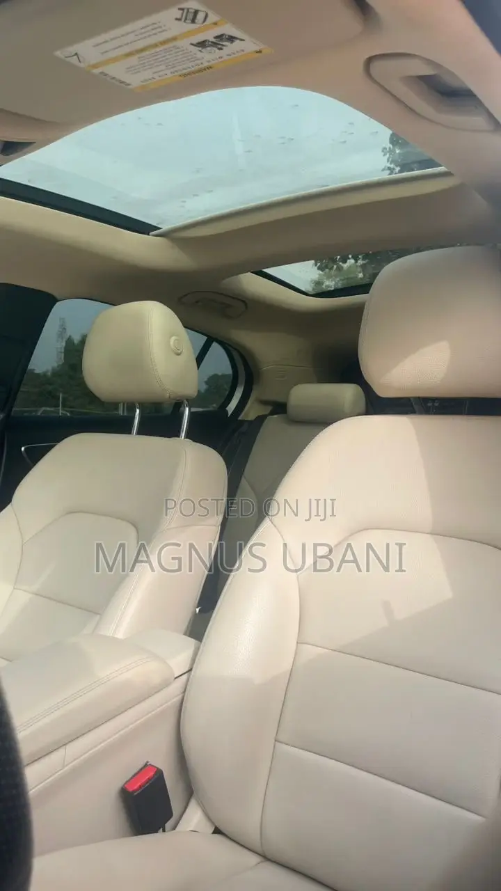 Mercedes-Benz GLA 250 2019 White