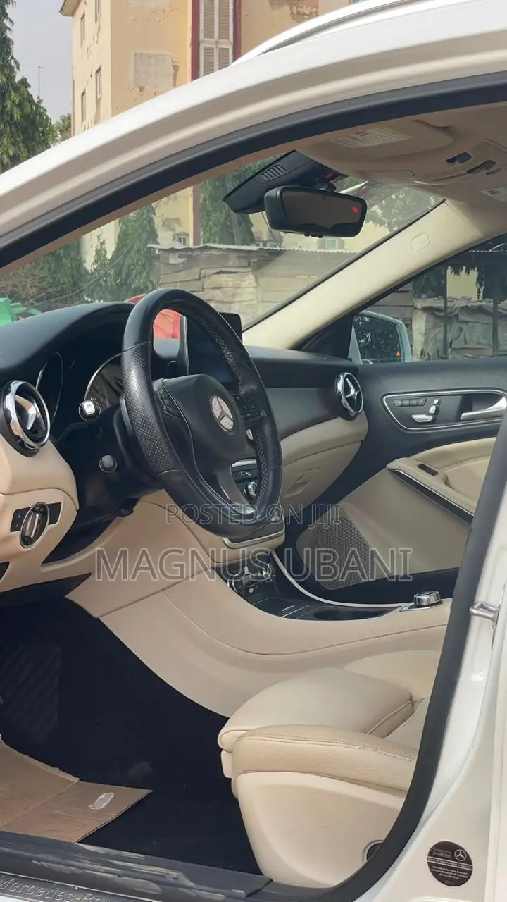 Mercedes-Benz GLA 250 2019 White