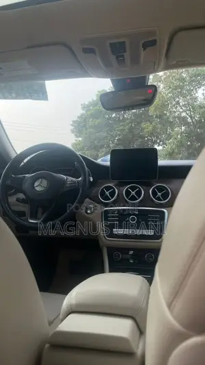 Mercedes-Benz GLA 250 2019 White