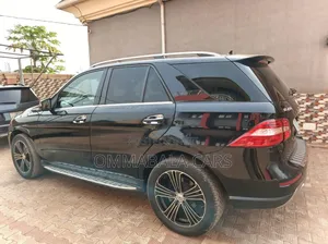 Mercedes-Benz M Class ML550 4MATIC 4dr SUV AWD (4.7L 8cyl Turbo 7A)