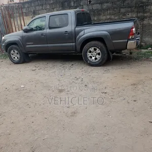 Toyota Tacoma 2012 Gray