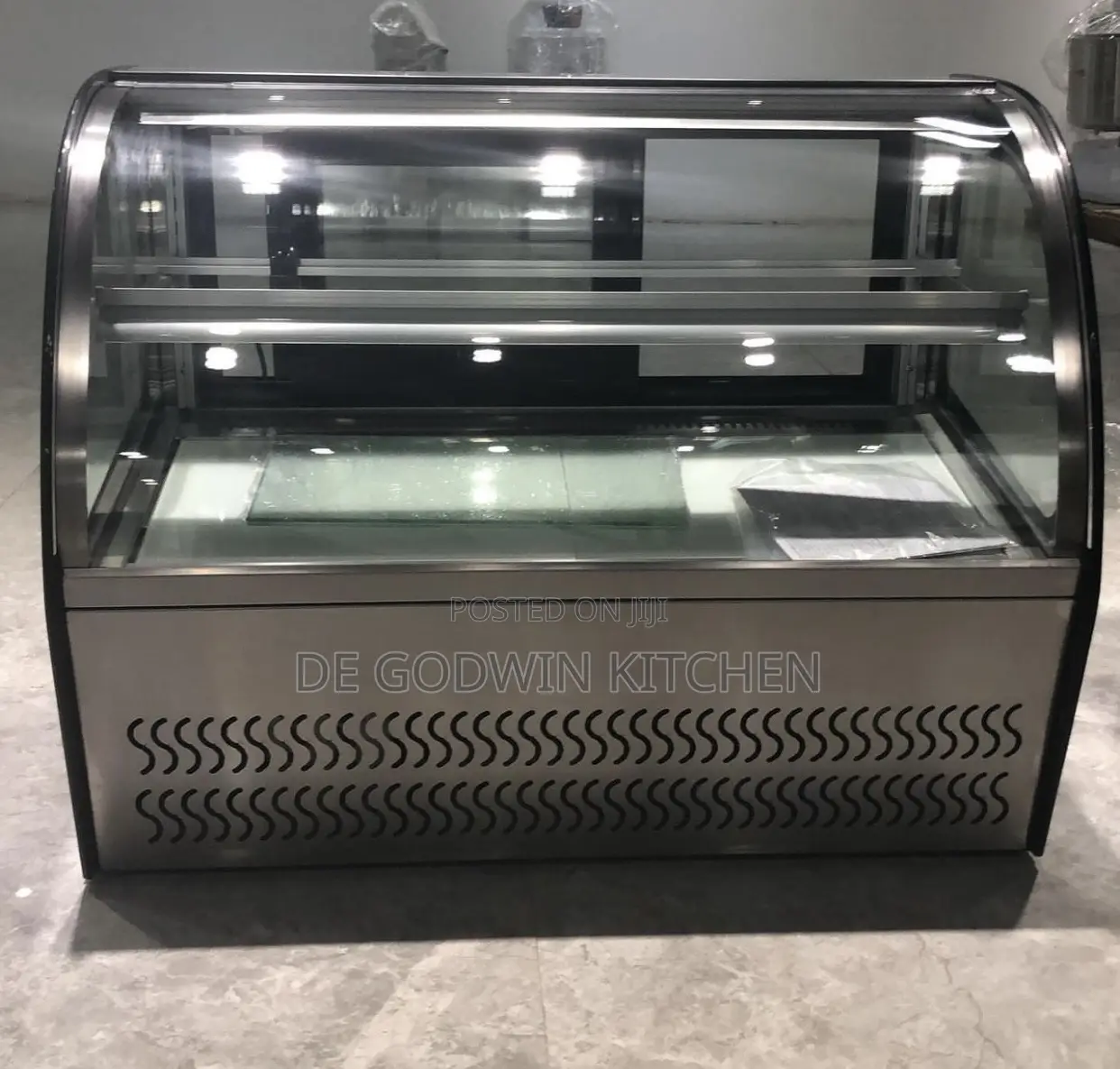 Table Top Cake Display Chiller 3ft