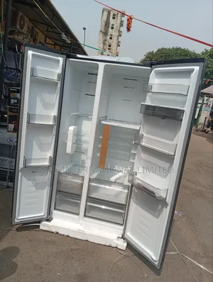 Hisense Fridge With Glass and Water Dispenser