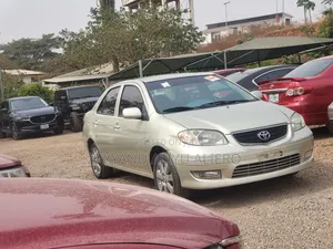 Toyota Yaris 2005 Gold