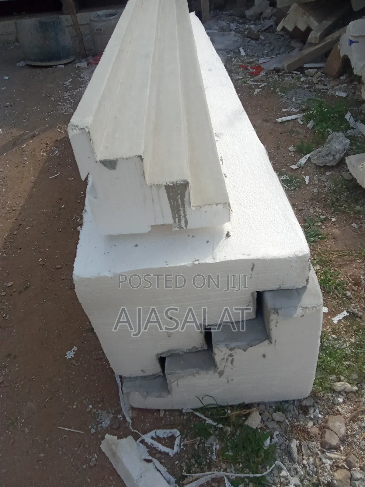 Polystyrene Parapet and Bord