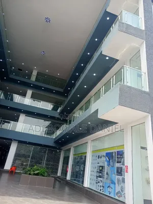 169sqm Premium Shop Space For Rent – Lekki Phase 1