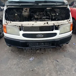 Ford Transit 2000 White