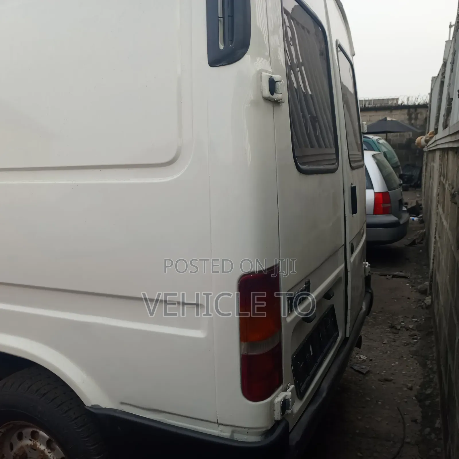Ford Transit 2000 White