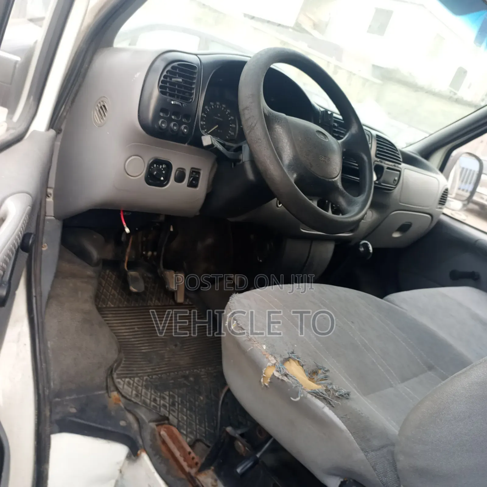 Ford Transit 2000 White
