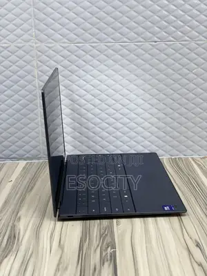 Laptop Dell XPS 13 (9350) 16GB Intel Core Ultra 7 SSD 512GB