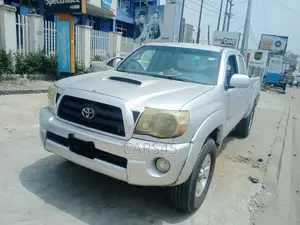 Toyota Tacoma 2006 Silver