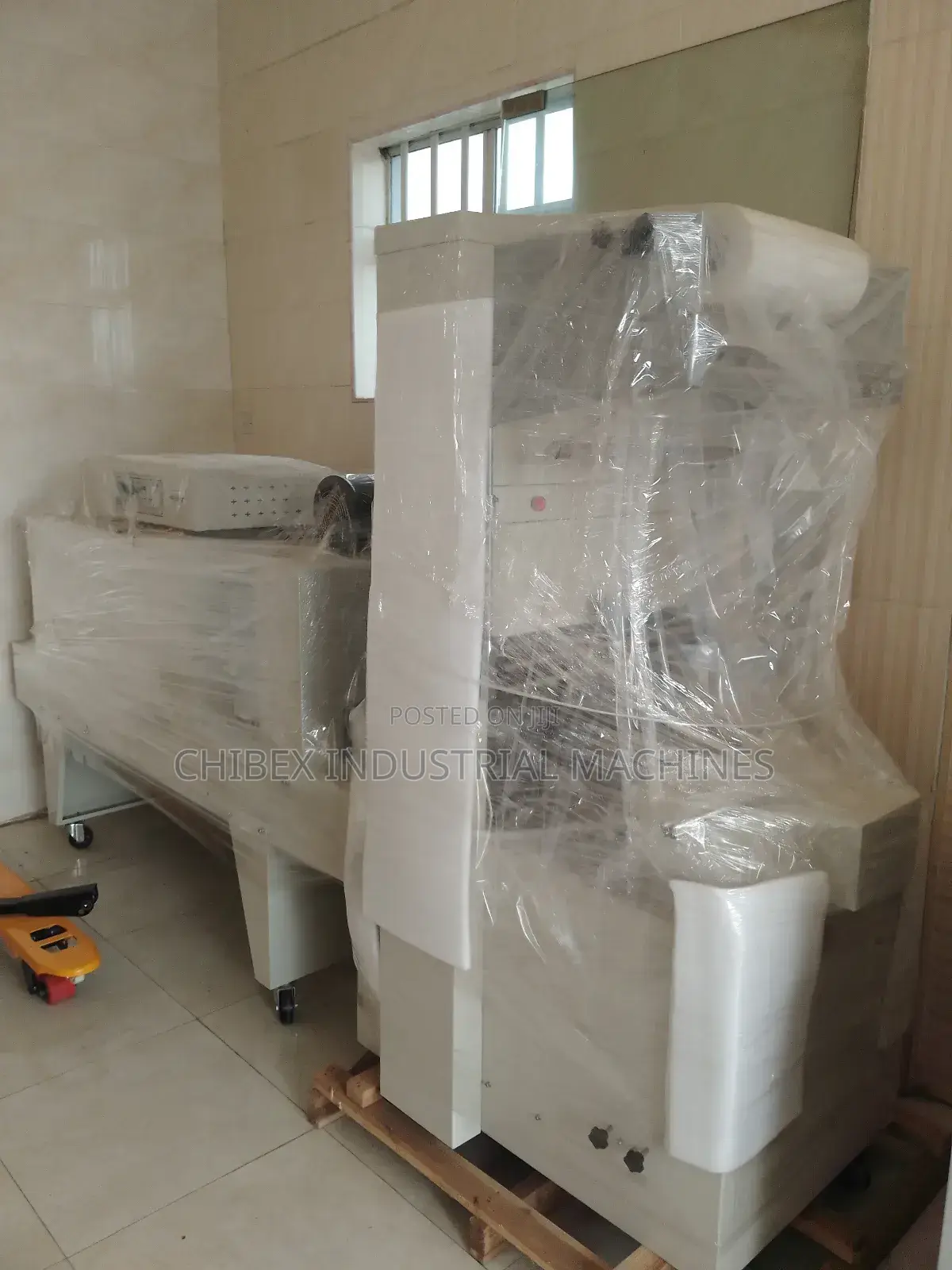 Shrink Wrapping Machine