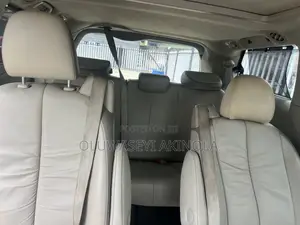Toyota Sienna 2011 White