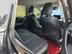 Toyota RAV4 XLE Premium FWD 2023 Black