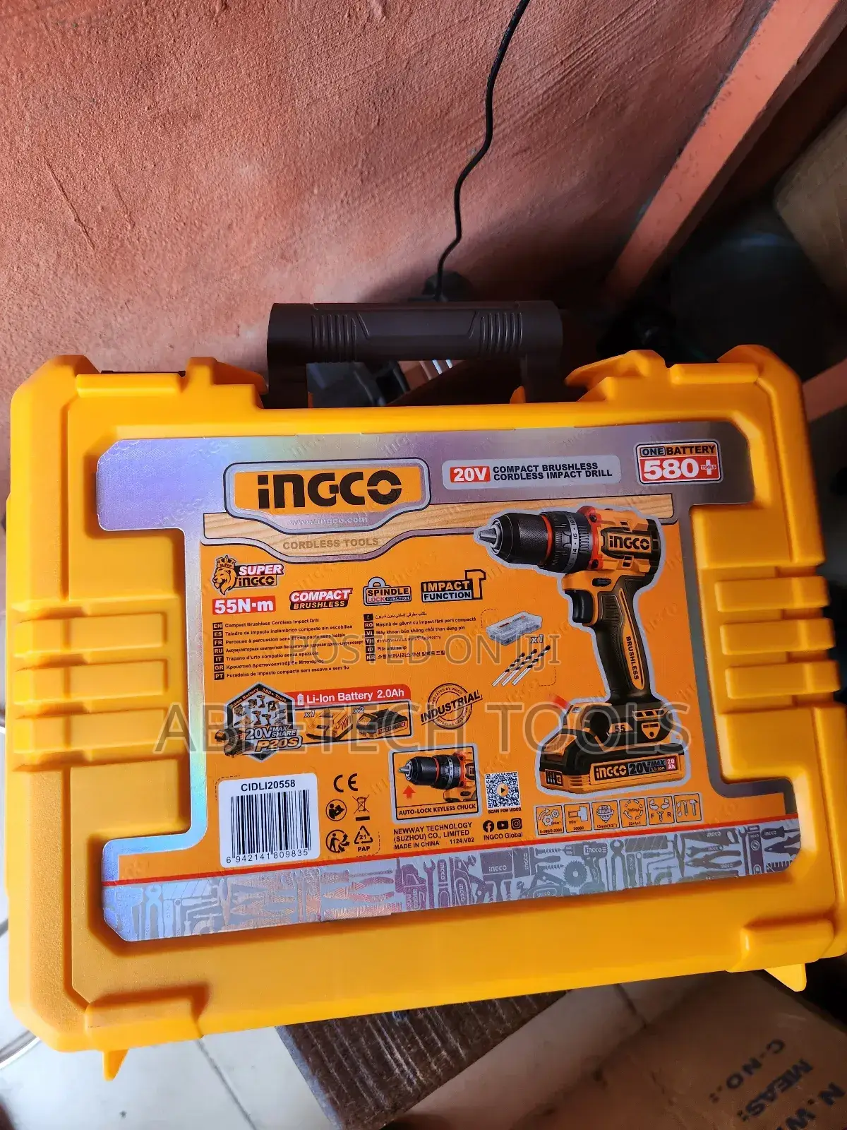 Screwing Machine