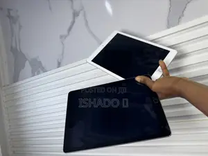 Apple iPad 9.7 32 GB Gray