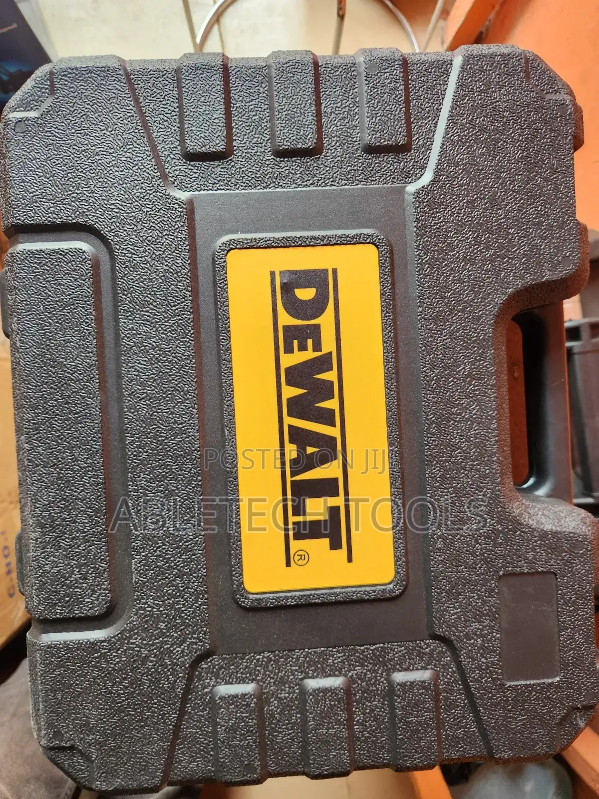 Cordless Angle Cutter
