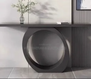 Beautiful Designs of Console Tables