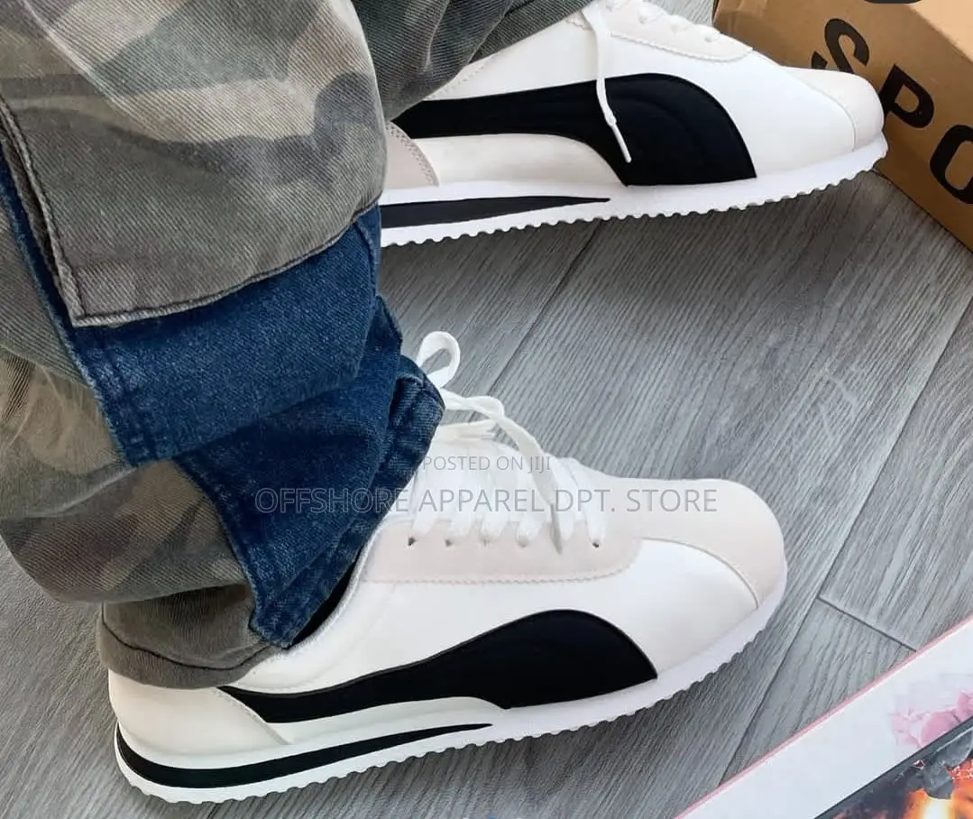 Puma Sneakers