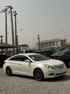 Hyundai Sonata 2012 White