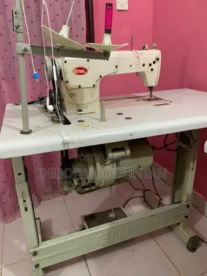 Straight Industrial Sewing Machine