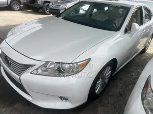 Lexus ES 2014 White