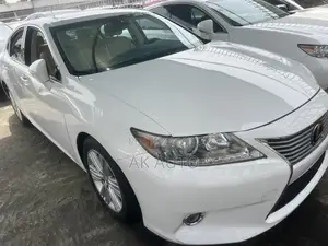 Lexus ES 2014 White