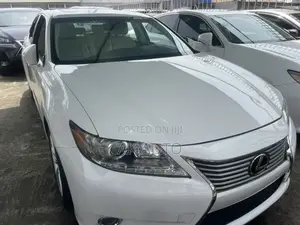 Lexus ES 2014 White