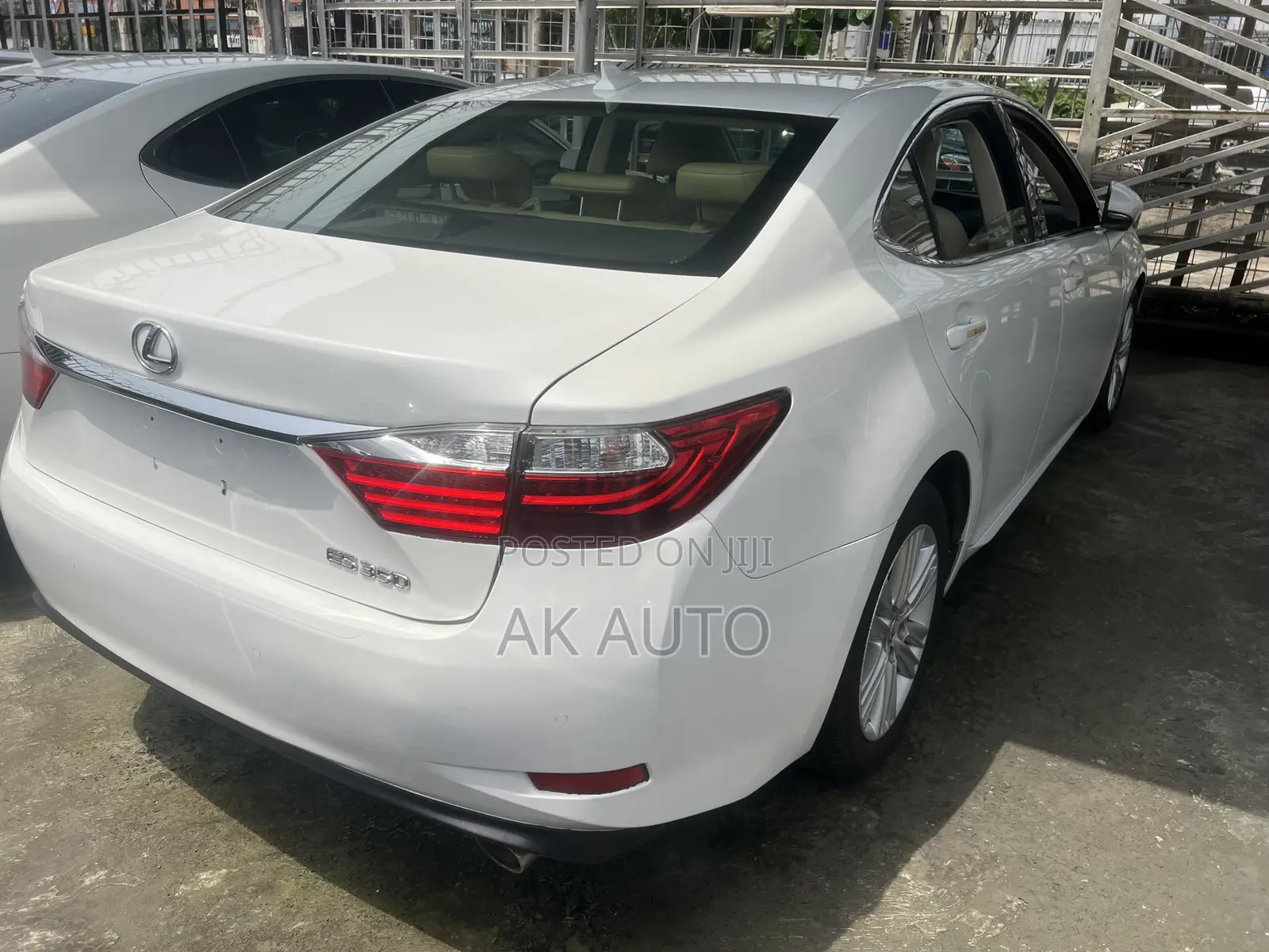 Lexus ES 2014 White
