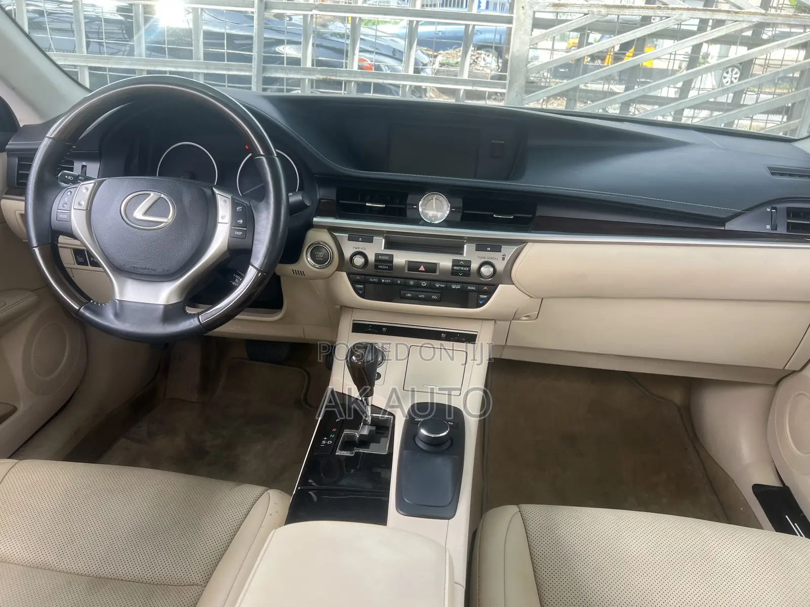 Lexus ES 2014 White