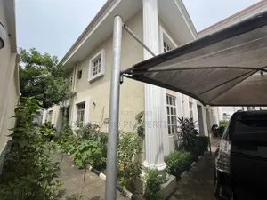 5bdrm Duplex in Lekki Phase 1 for rent