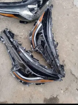 Complete Head Light Toyota Corolla 2020