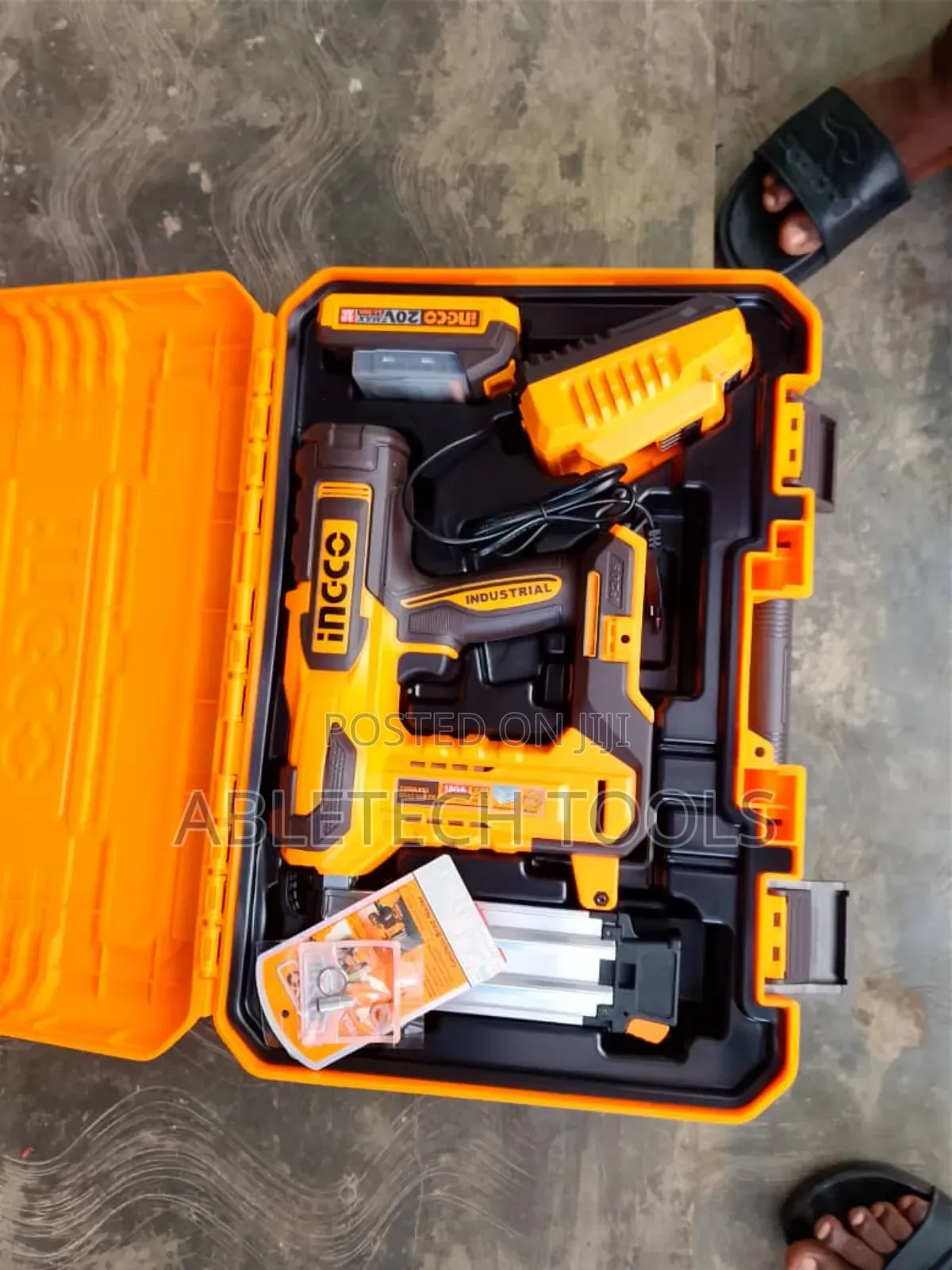 50 Mm Cordless Nail Shooter
