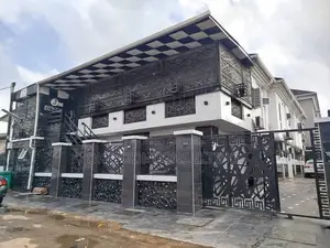 Exquisite and Functional 19 Rooms Hotel, Lounge and Bar