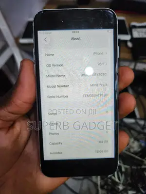 Apple iPhone SE (2020) 64 GB White