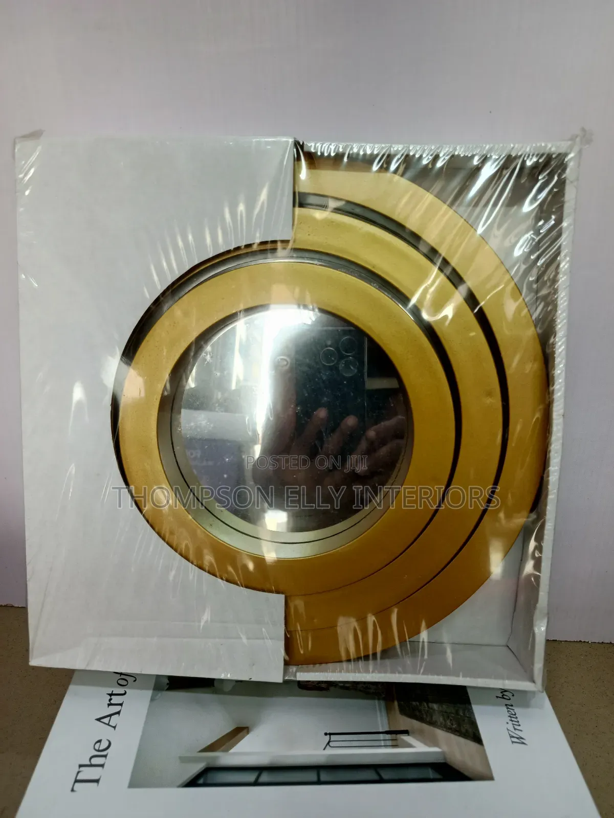 Cozy Round Mirror Decor Set