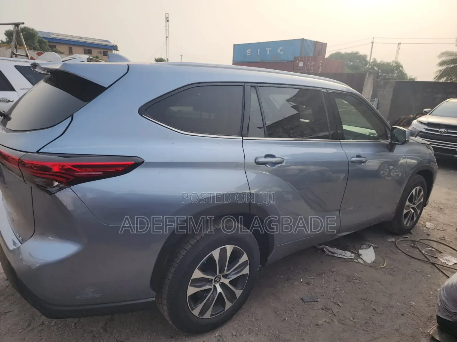 Toyota Highlander XLE 2022 Blue