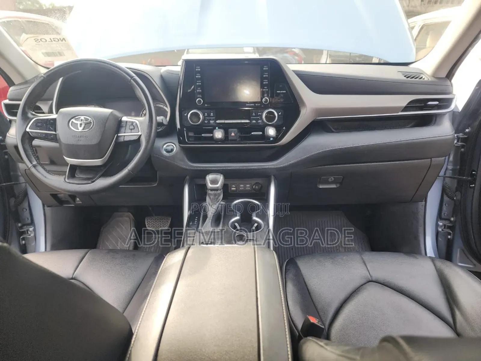 Toyota Highlander XLE 2022 Blue