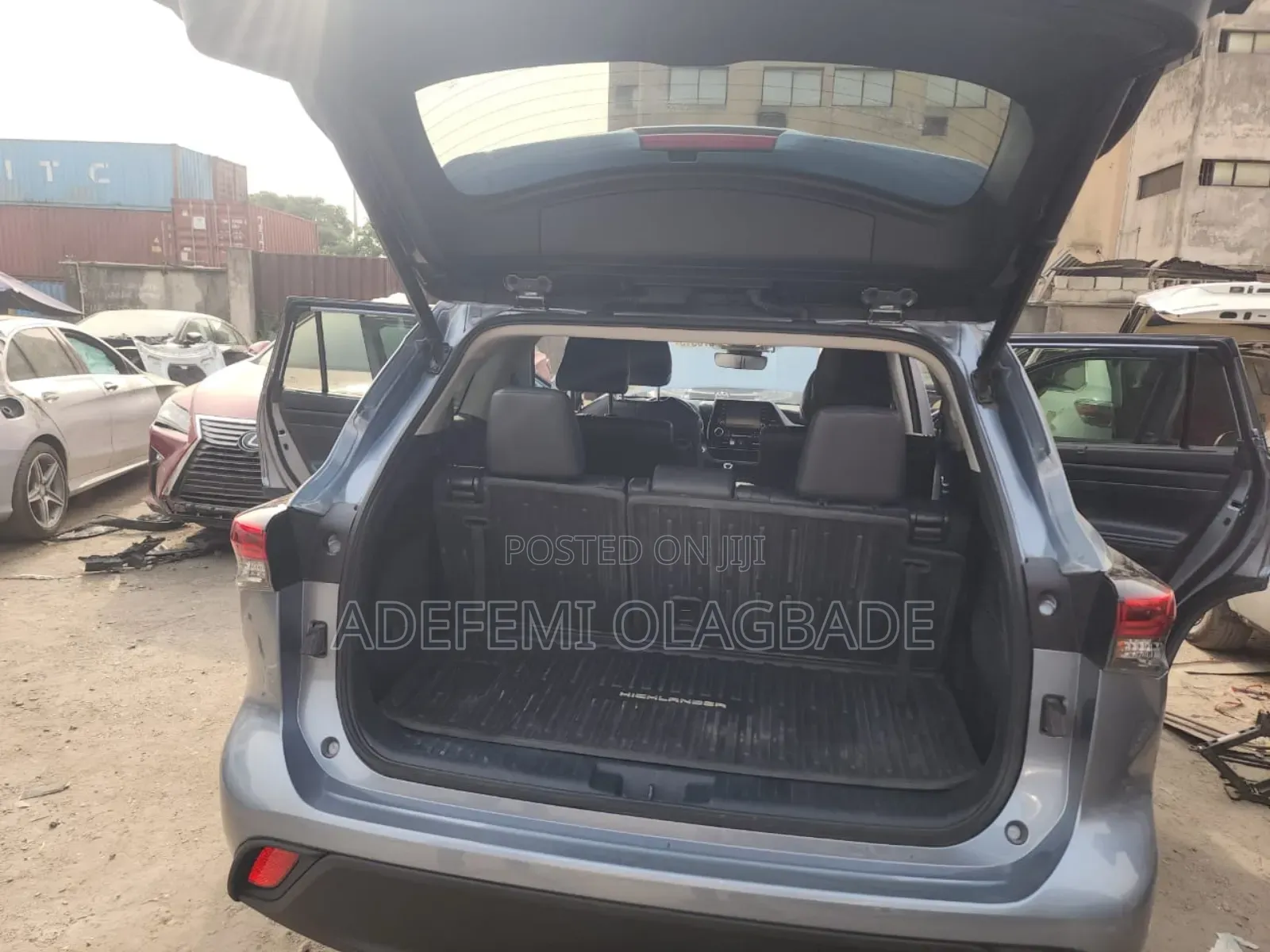 Toyota Highlander XLE 2022 Blue