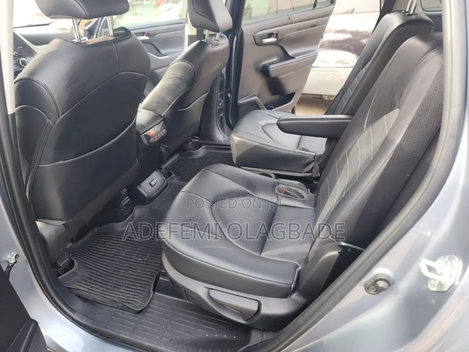 Toyota Highlander XLE 2022 Blue