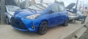 Toyota Yaris XLE Sedan 4dr 2019 Blue