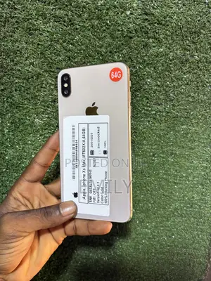 Apple iPhone XS Max 64 GB Gold