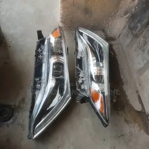 Head Light Toyota Venza 015