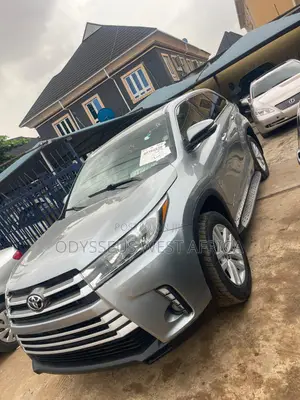 Toyota Highlander LE 4x2 (2.7L 4cyl 6A) 2016 Silver