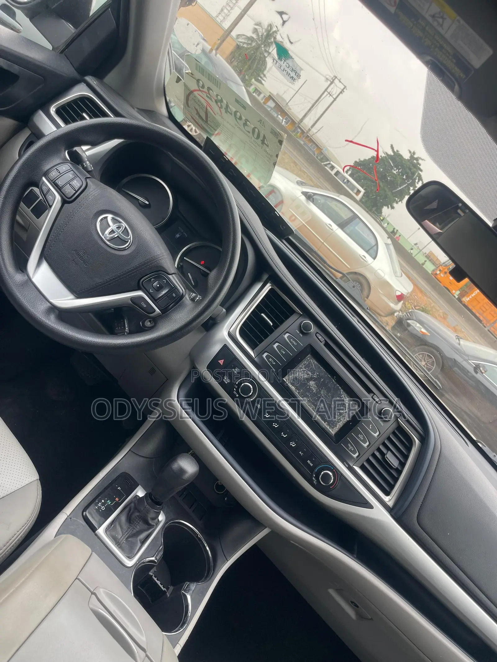 Toyota Highlander LE 4x2 (2.7L 4cyl 6A) 2016 Silver