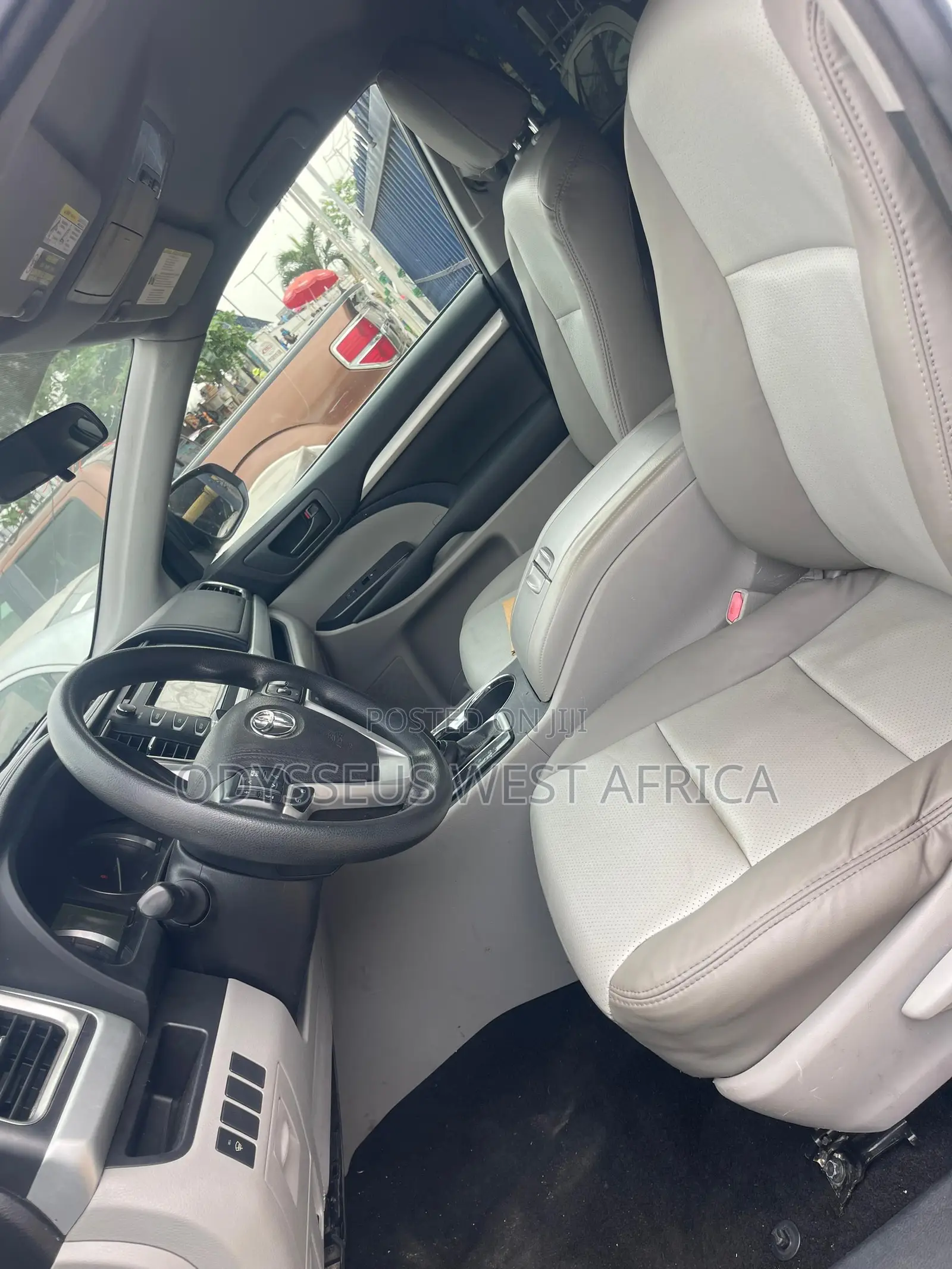Toyota Highlander LE 4x2 (2.7L 4cyl 6A) 2016 Silver
