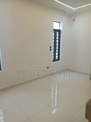 5bdrm House in Or He Before The, Lekki Phase 2 for sale